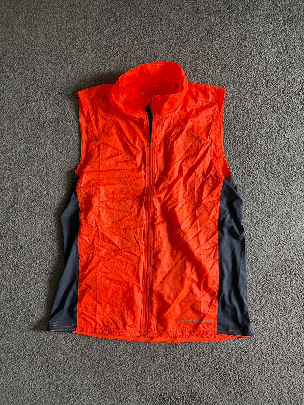 Brooks Men's High-Visibility Orange Run Vest